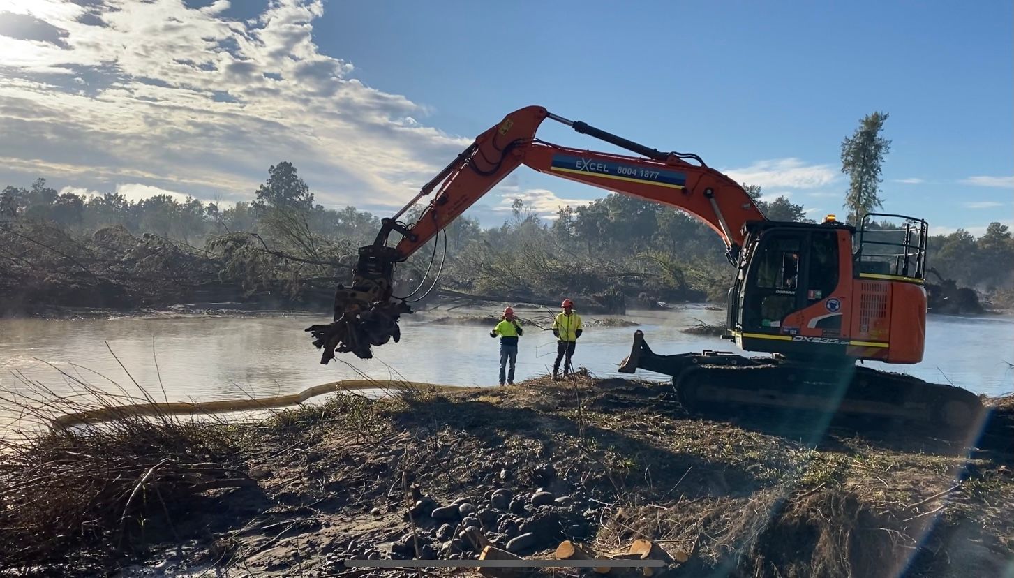 Resnagging the Nepean River 