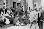 The manager addressing visitors on Farm Day, December 1921